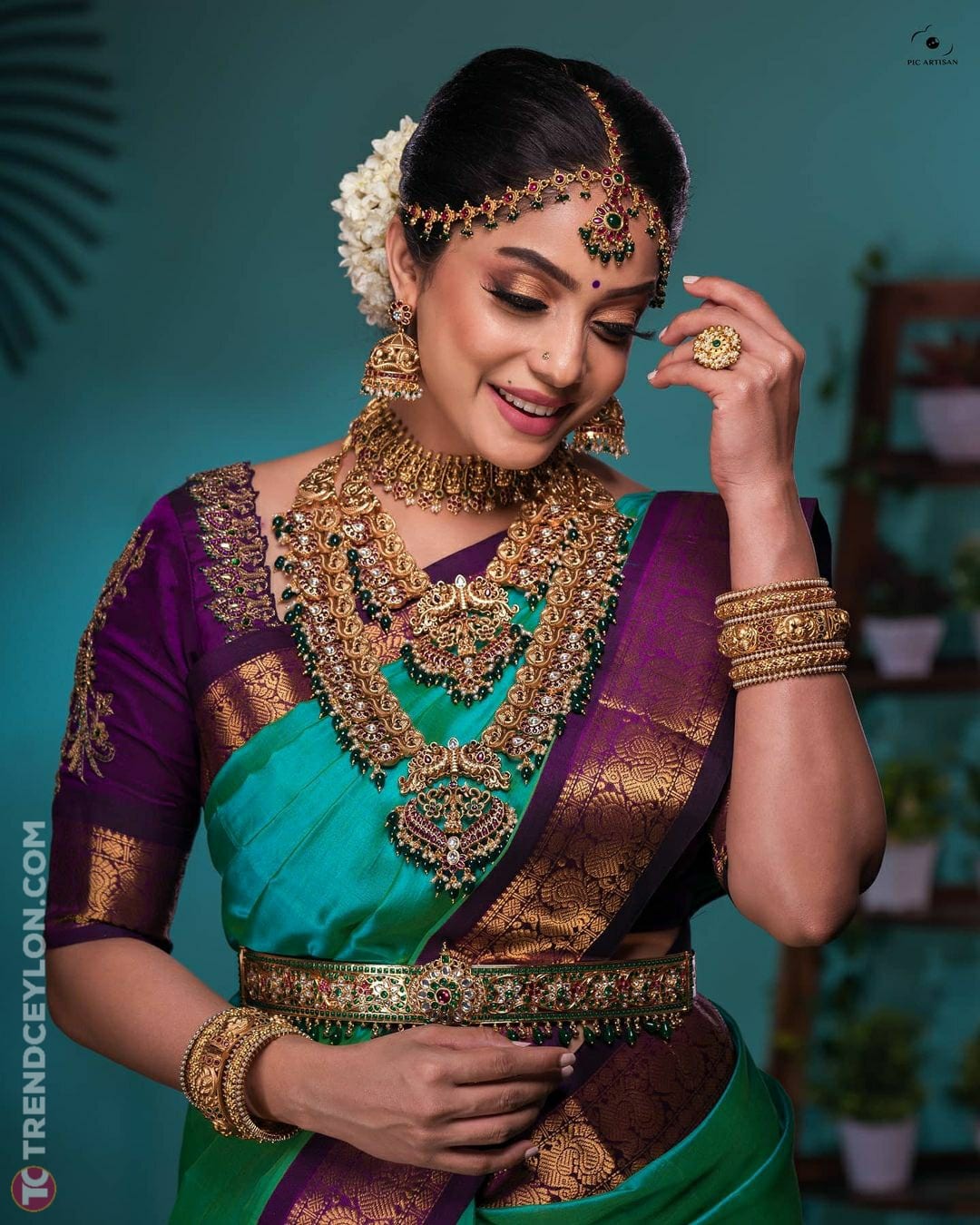 Abhirami Venkatachalam Looks Gorgeous in Indian Traditional Wedding Dress