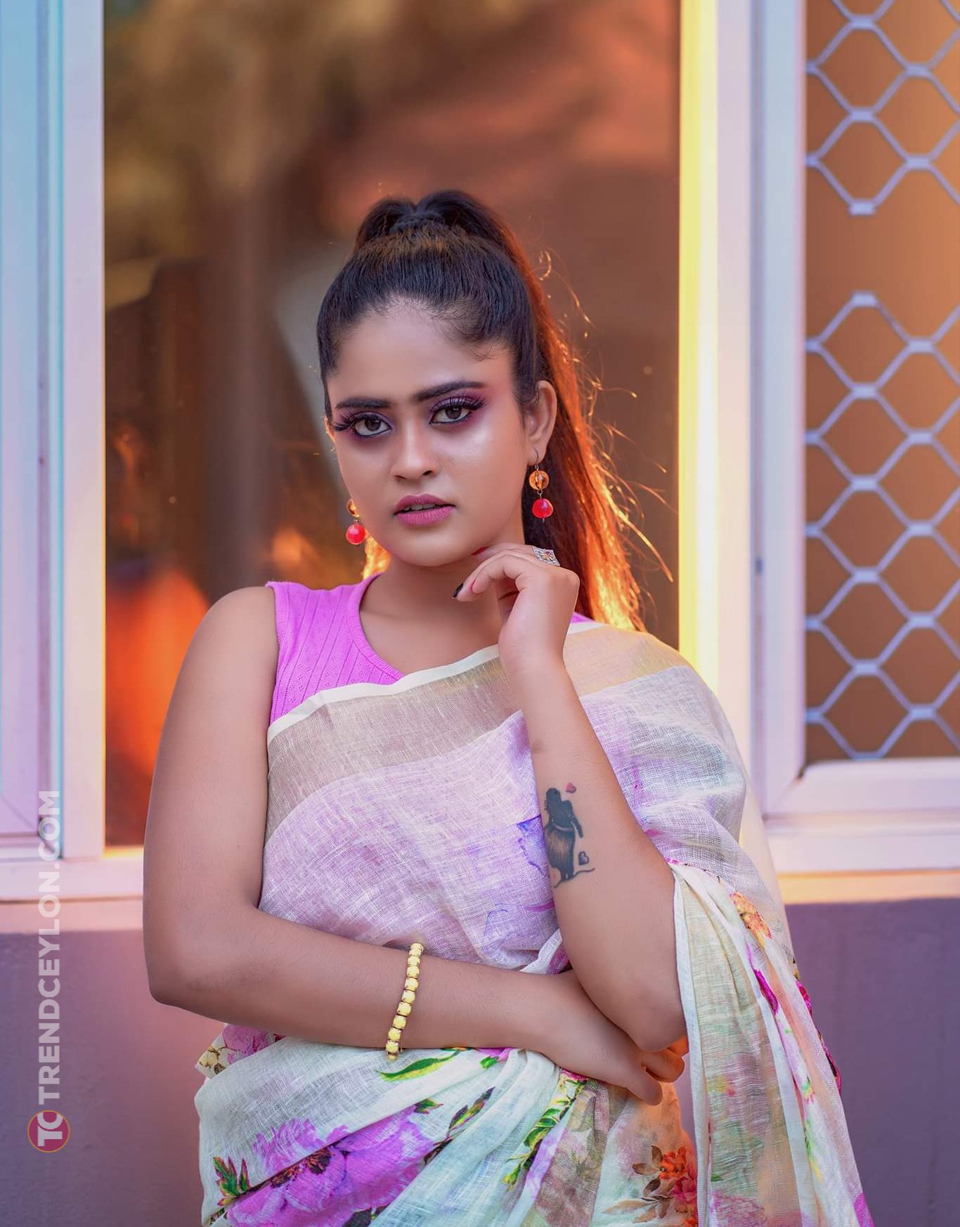 Photoshoot Of Stylish Sri Lankan Tamil Actress Remonisha In Pink Saree