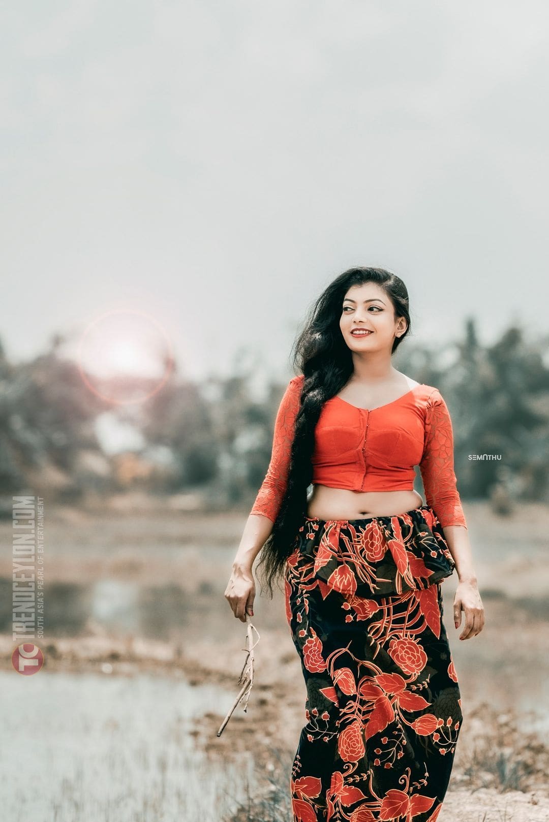 Sri Lankan Actress Nayani Ramanayake in Sinhalese Traditional dress